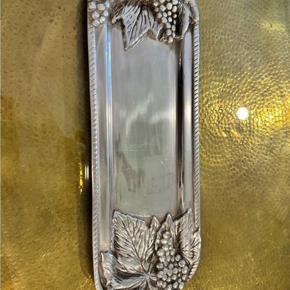 Vintage Betty Barrena Pewter Tray. Large Grape Leaf Tray w Handless - Picture 2 of 9